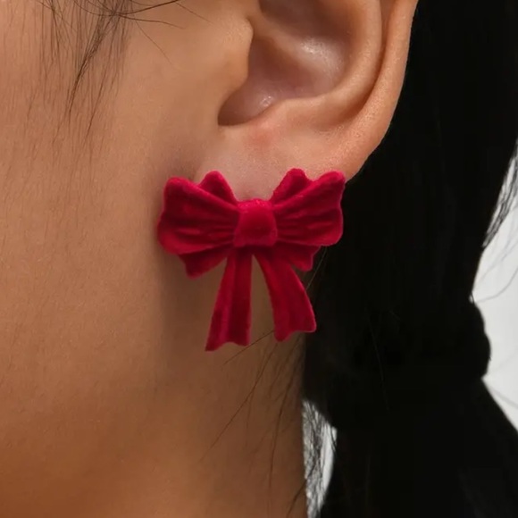 🌼 Red Bow Stud Earrings - Picture 2 of 5